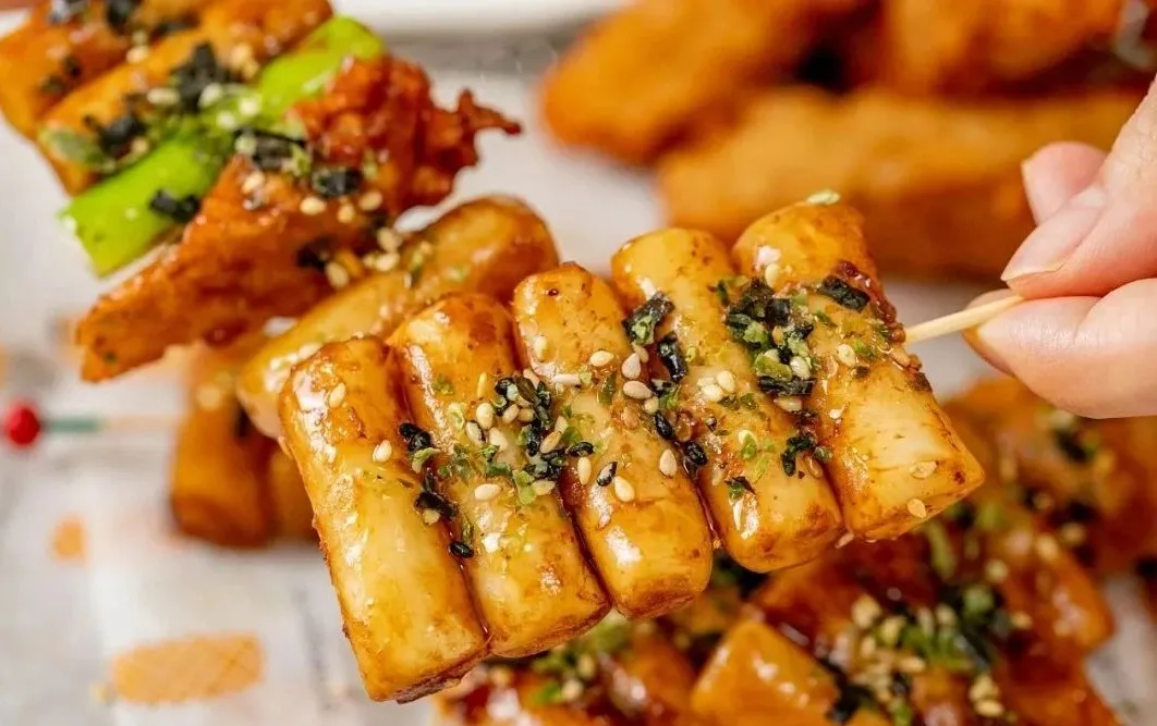 为什么创业首选小吃?小吃创业都有哪些优势与难题?