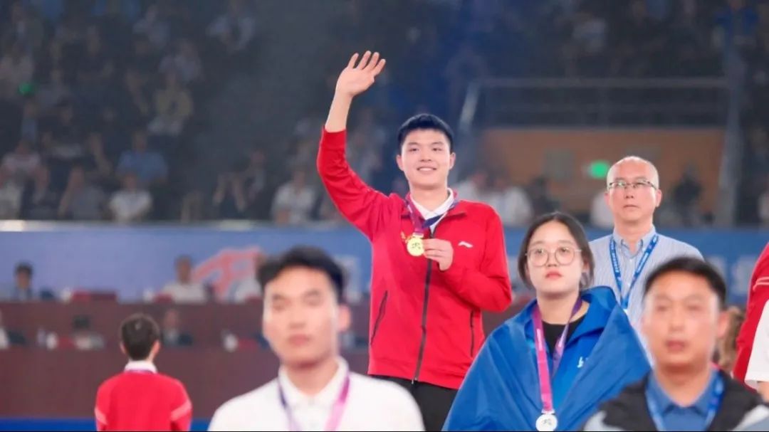 重磅!新东方烹饪学子在全国第二届职业技能大赛中斩获西餐项目金牌!