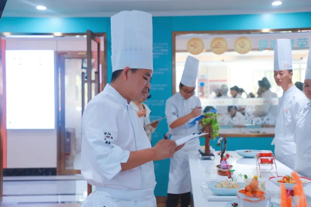 匠心独运展风采，赣州新东方烹饪学校教师技能大比武炫酷收官