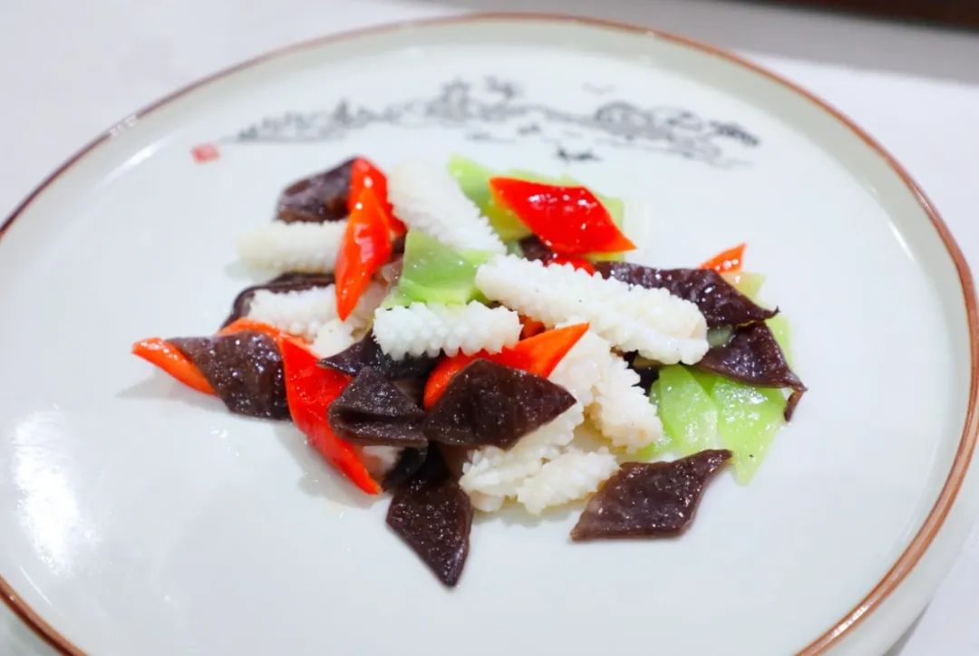 技能赛场展风采,烹饪匠心铸辉煌,赣州新东方烹饪学校教师职称评定(技能版)比赛圆满落幕